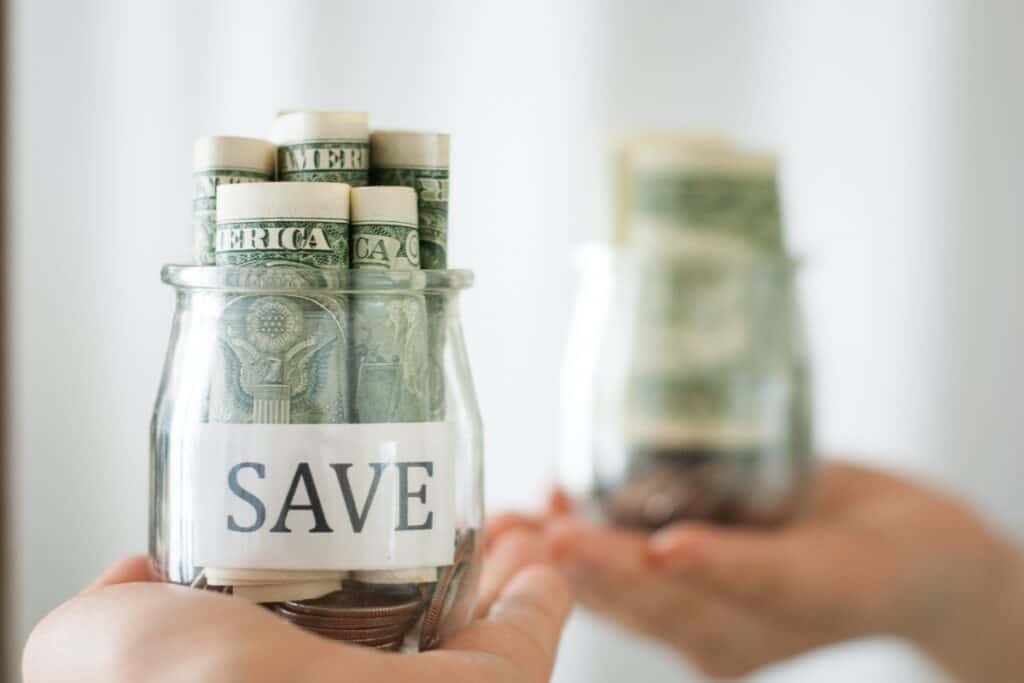 how to save 1000 in a month